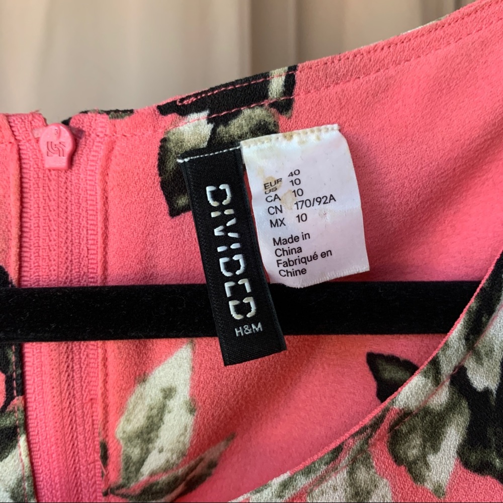 H&M Divided Pink Floral Print Sleeveless Fit & Flare Dress - Picture 3 of 9